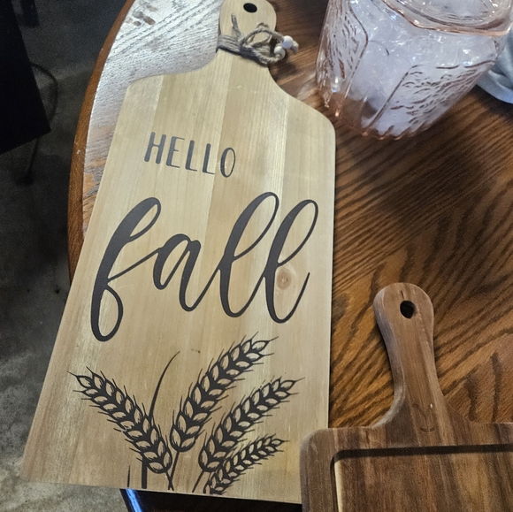 Acacia Wood Cutting Board - Picture 7 of 8